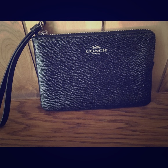 Coach Wristlet - Picture 2 of 5
